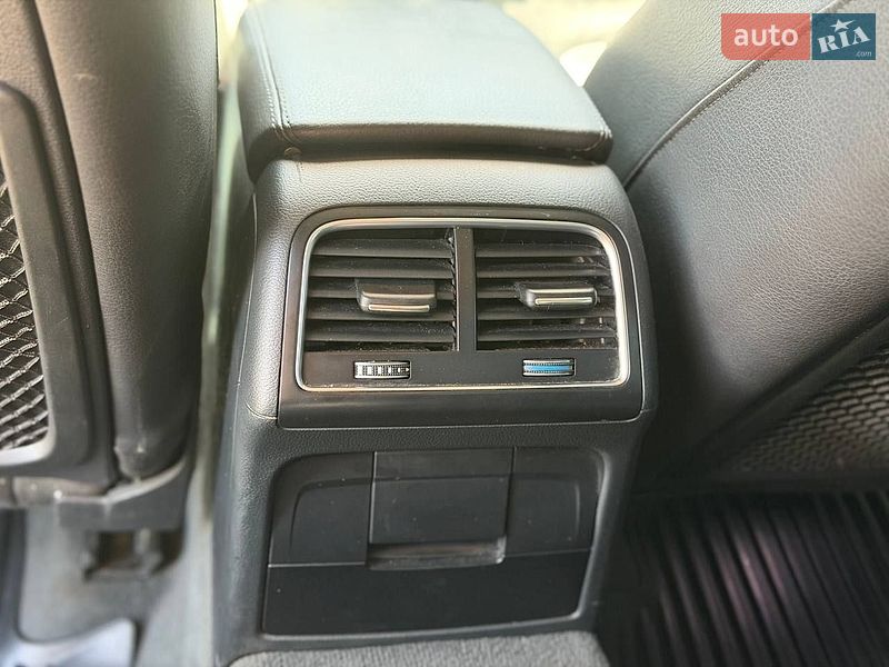 Седан Audi A4 2014 в Киеве
