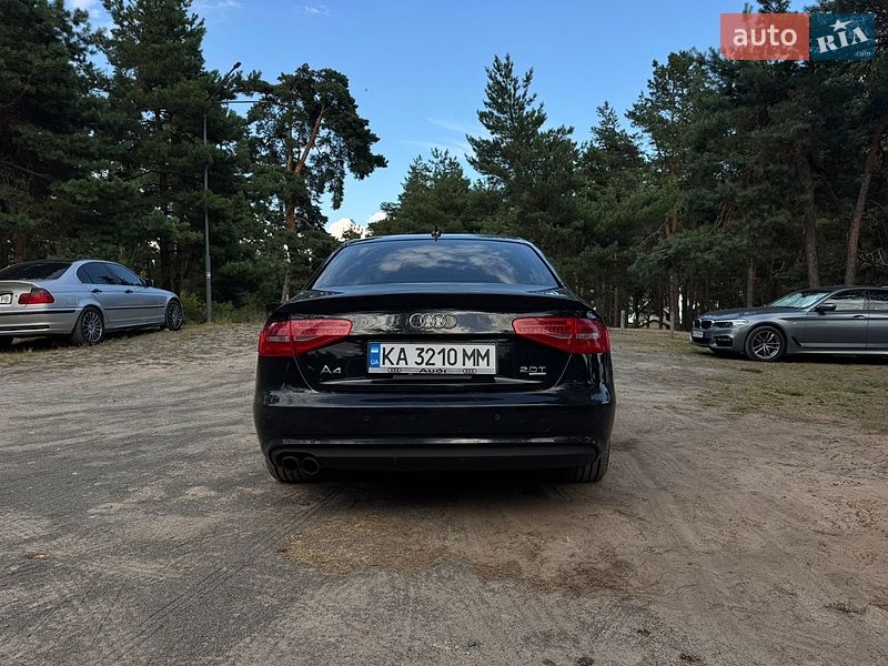 Седан Audi A4 2012 в Киеве