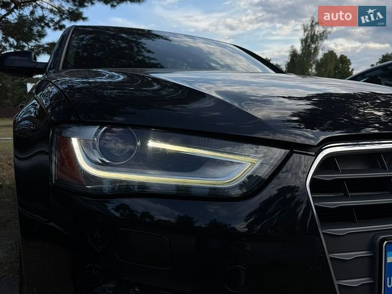 Седан Audi A4 2012 в Киеве