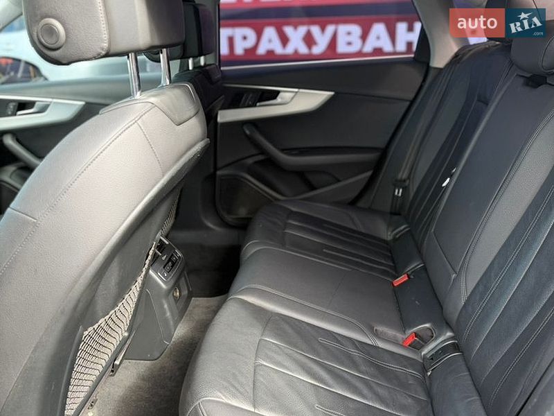 Седан Audi A4 2015 в Стрые