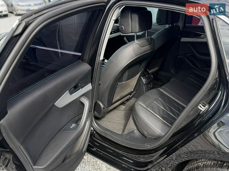 Седан Audi A4 2015 в Стрые