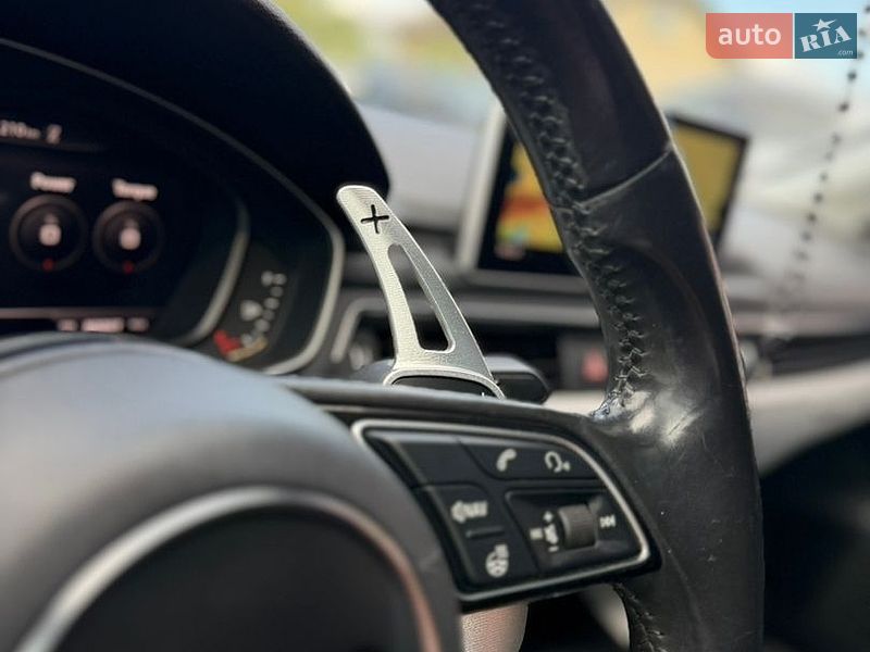 Седан Audi A4 2015 в Стрые
