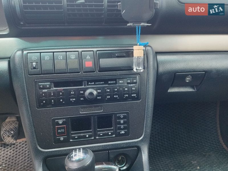 Універсал Audi A4 1998 в Львові
