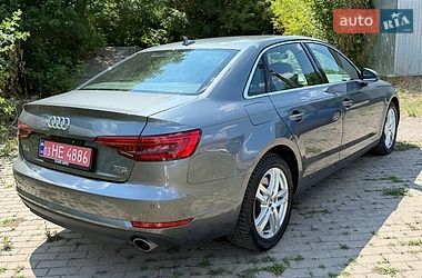 Седан Audi A4 2016 в Рівному