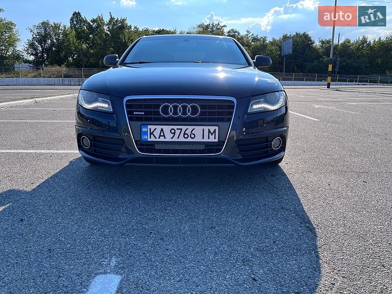 Седан Audi A4 2011 в Киеве