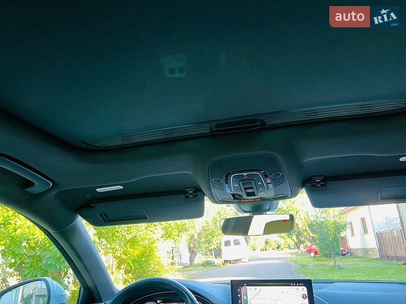 Седан Audi A4 2022 в Мукачевому