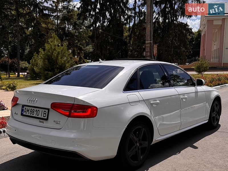 Седан Audi A4 2013 в Виннице