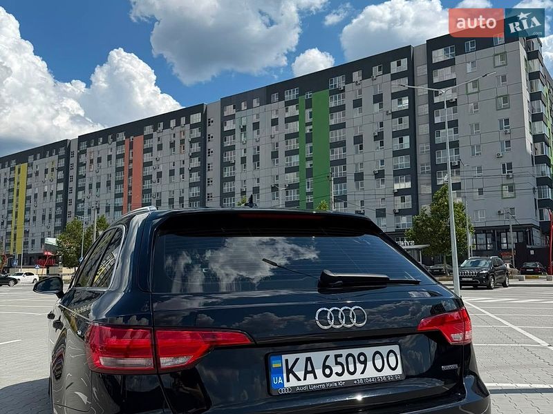 Универсал Audi A4 2017 в Киеве