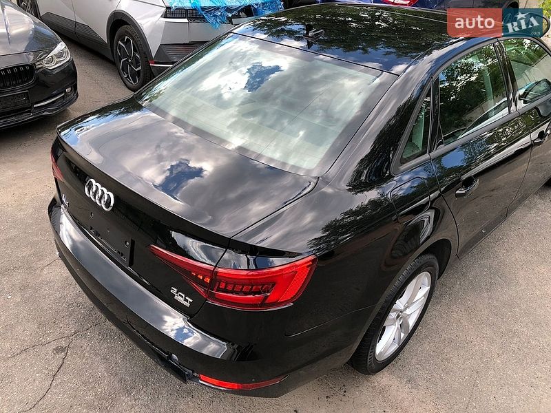 Седан Audi A4 2017 в Ирпене