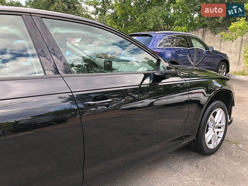 Седан Audi A4 2017 в Ирпене