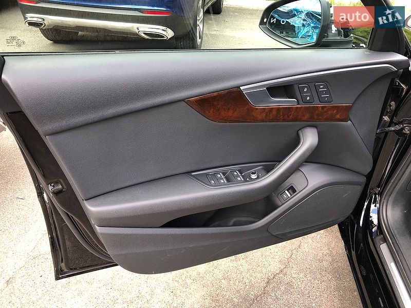 Седан Audi A4 2017 в Ирпене