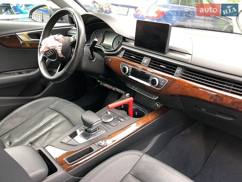 Седан Audi A4 2017 в Ирпене