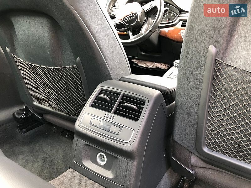 Седан Audi A4 2017 в Ирпене