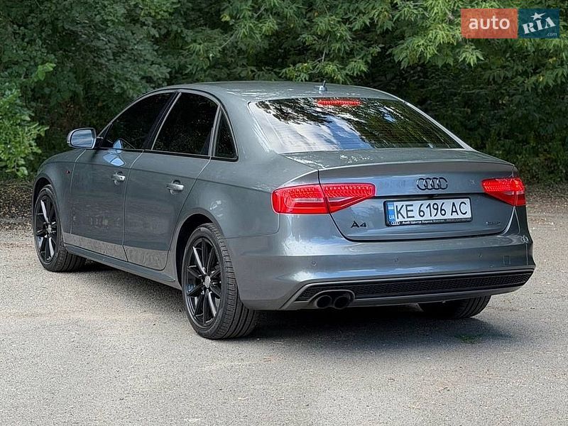 Седан Audi A4 2015 в Києві