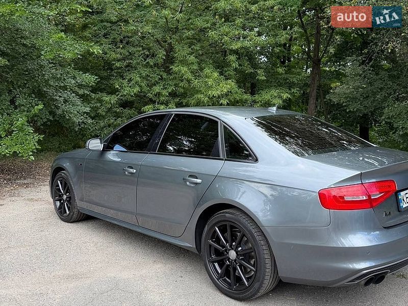 Седан Audi A4 2015 в Киеве