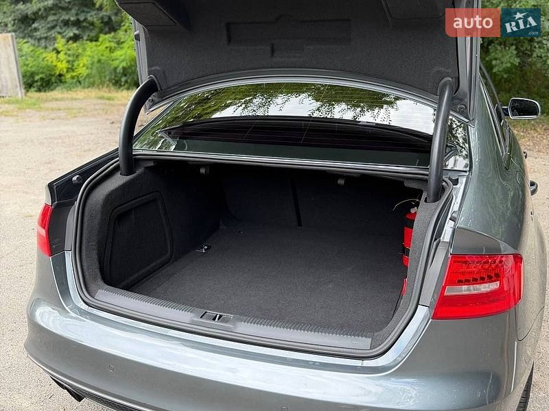 Седан Audi A4 2015 в Києві