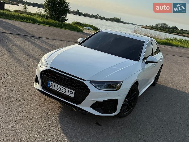 Седан Audi A4 2020 в Киеве