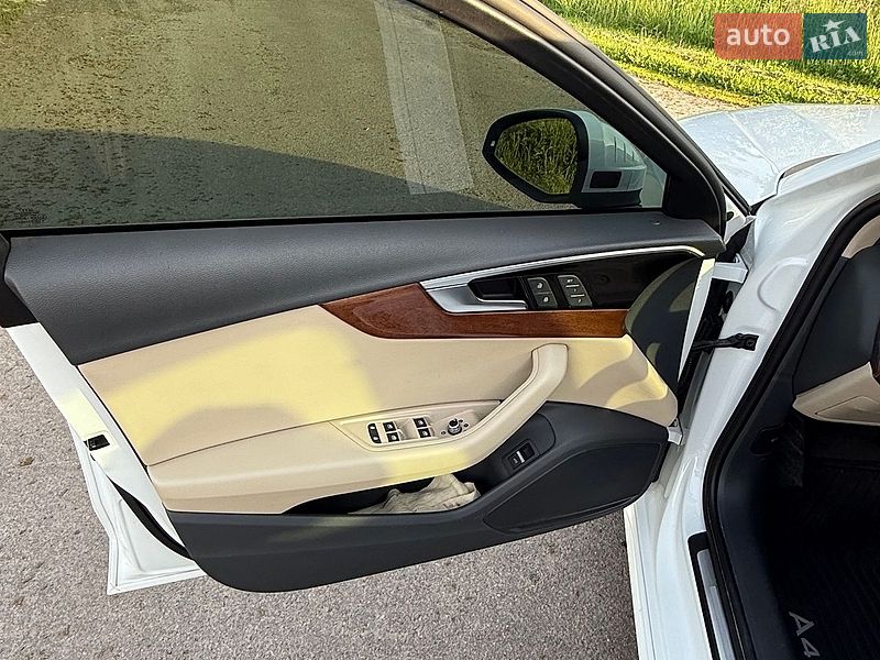 Седан Audi A4 2020 в Киеве