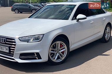 Седан Audi A4 2016 в Киеве