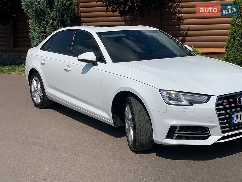 Седан Audi A4 2016 в Киеве