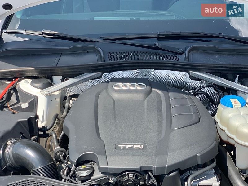 Седан Audi A4 2016 в Киеве