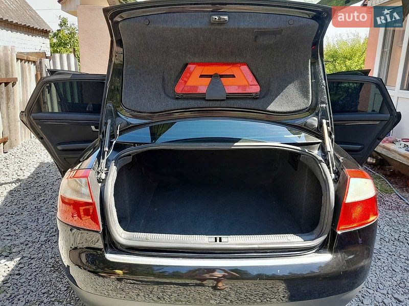 Седан Audi A4 2004 в Бердичеве