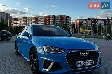 Седан Audi A4 2022 в Львове