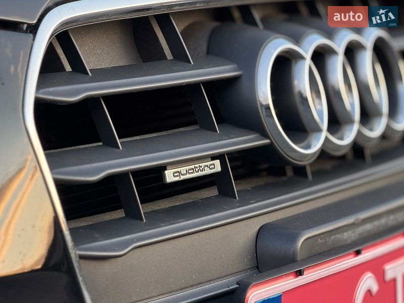 Седан Audi A4 2012 в Зборові