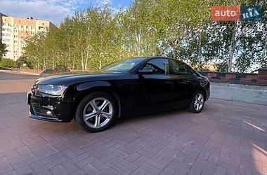 Седан Audi A4 2012 в Рівному