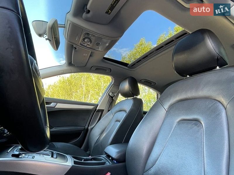 Седан Audi A4 2012 в Рівному