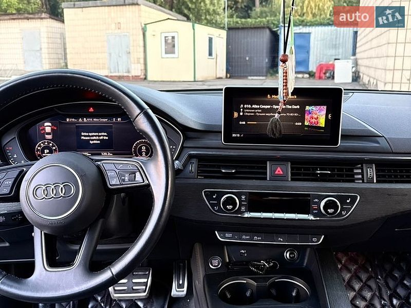 Седан Audi A4 2018 в Києві