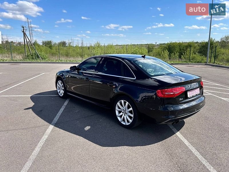 Седан Audi A4 2013 в Рівному