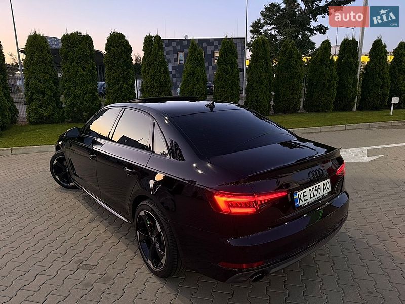 Седан Audi A4 2017 в Києві