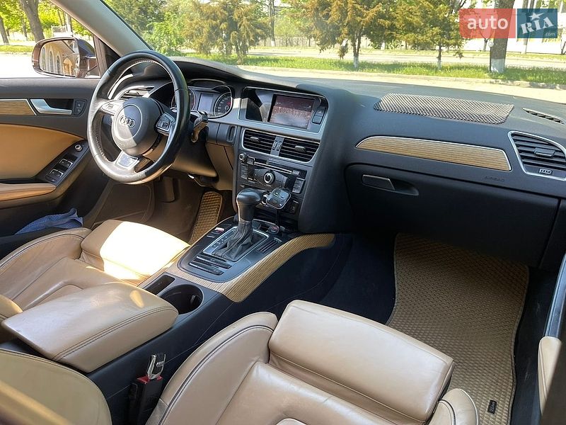 Седан Audi A4 2012 в Харькове