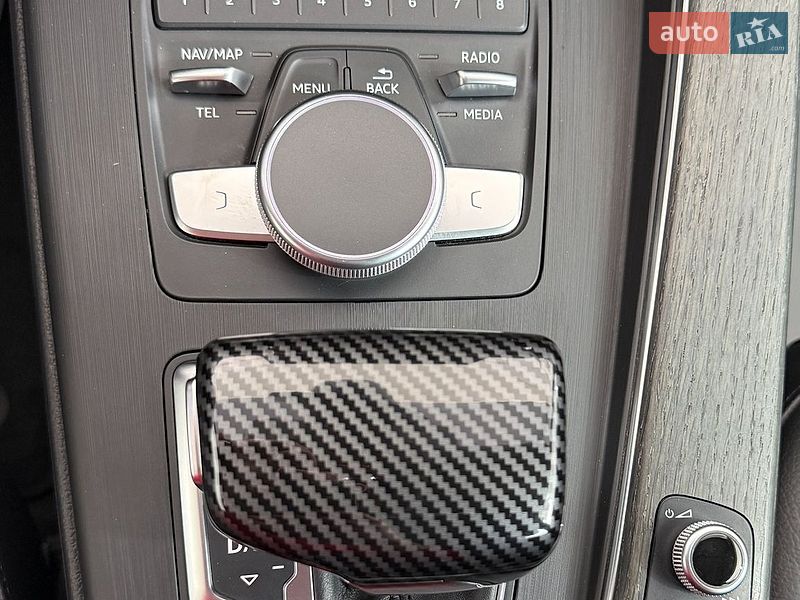 Седан Audi A4 2016 в Львове