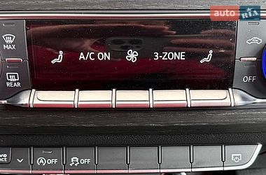 Седан Audi A4 2016 в Львове