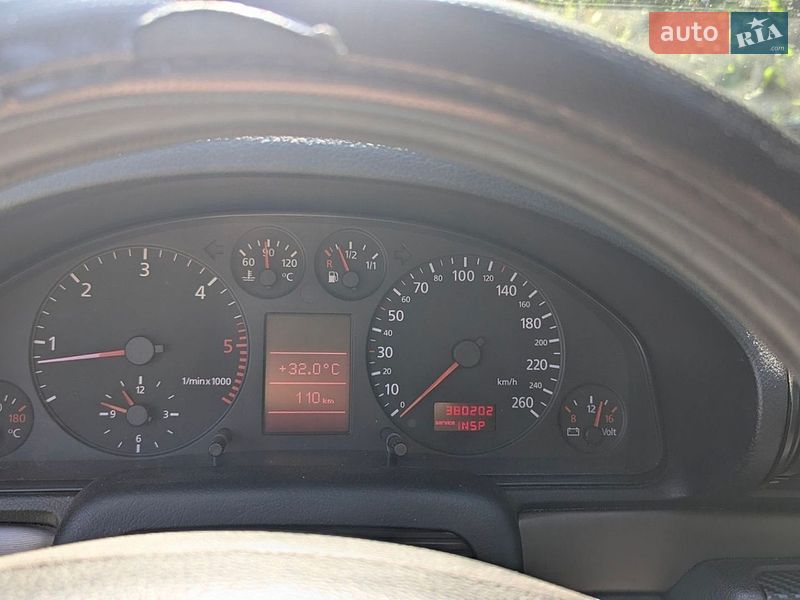 Универсал Audi A4 1998 в Маневичах