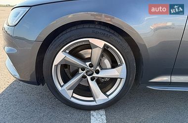 Універсал Audi A4 2017 в Львові