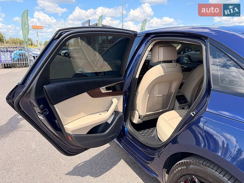 Седан Audi A4 2021 в Кривому Розі
