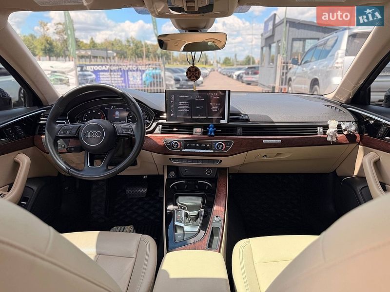 Седан Audi A4 2021 в Кривому Розі