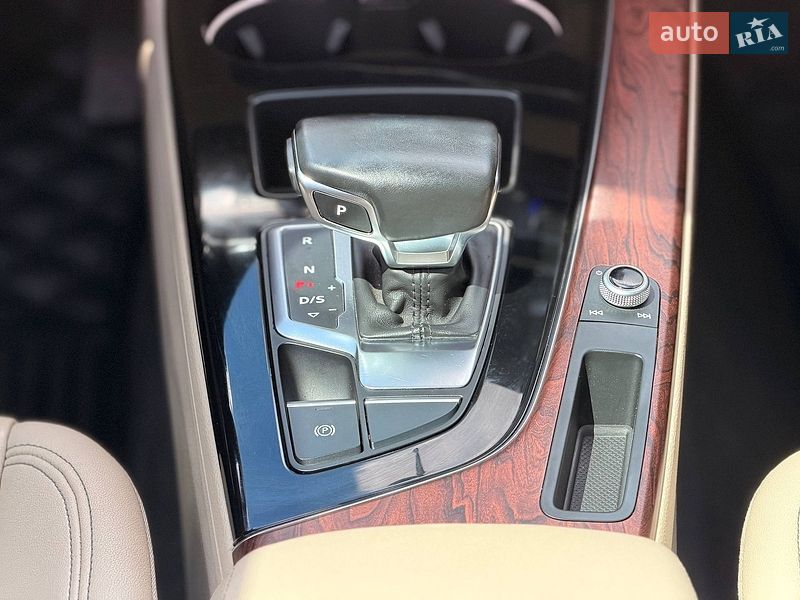 Седан Audi A4 2021 в Кривому Розі