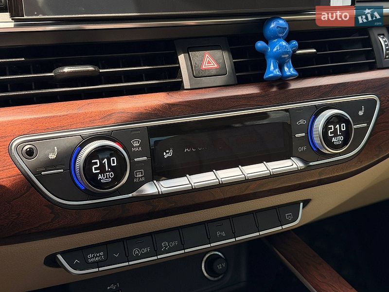 Седан Audi A4 2021 в Кривому Розі