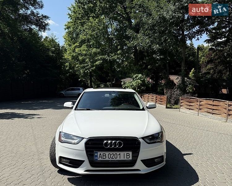 Седан Audi A4 2012 в Гайсину