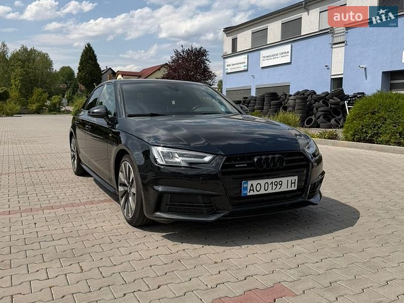 Седан Audi A4 2018 в Виноградові