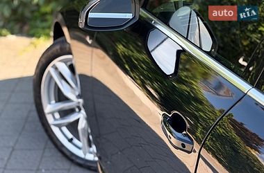 Седан Audi A4 2022 в Стрые
