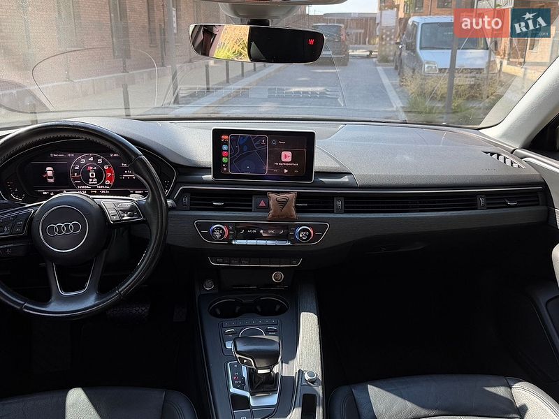 Седан Audi A4 2016 в Ивано-Франковске