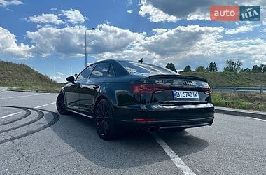 Седан Audi A4 2017 в Полтаві