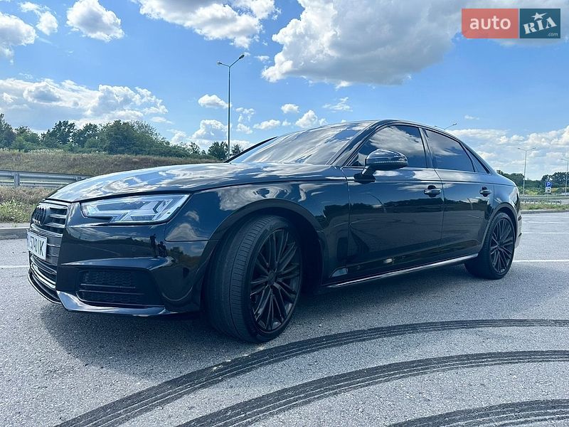Седан Audi A4 2017 в Полтаві
