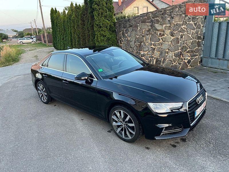 Седан Audi A4 2019 в Самборе