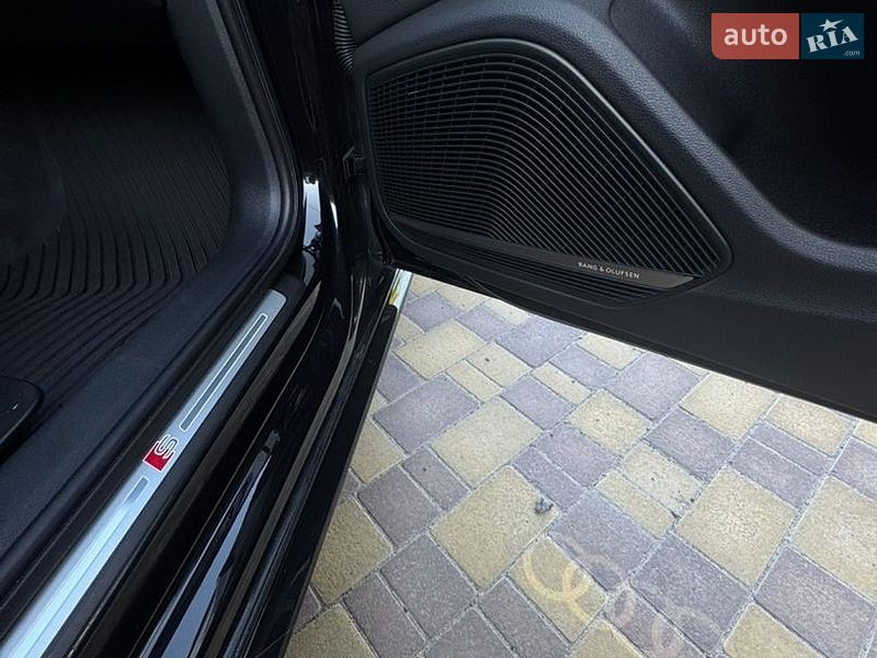Седан Audi A4 2018 в Вінниці